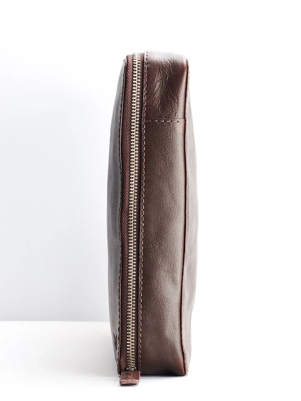 Men's Dark Brown Leather Zip Laptop Folio